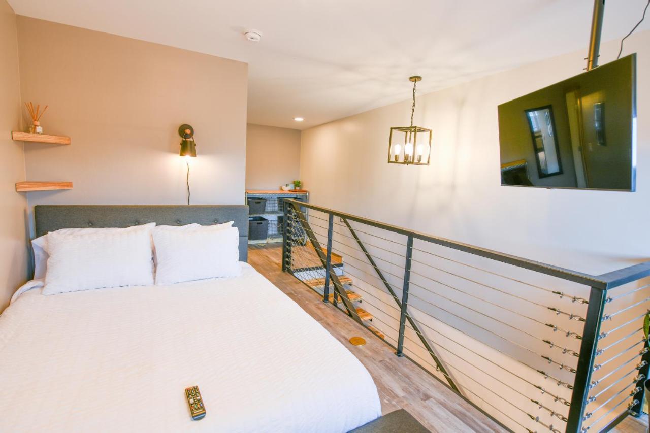 The Darmont Hotel And Suites Darby Buitenkant foto